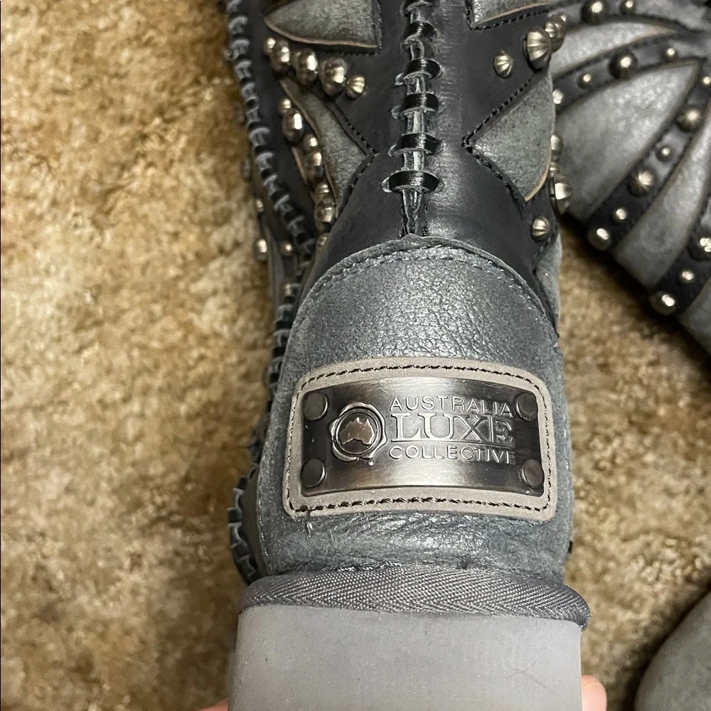 Australia Luxe Collective Gray & Black Studded Fur Boots‎ Size 6 Woman’s
